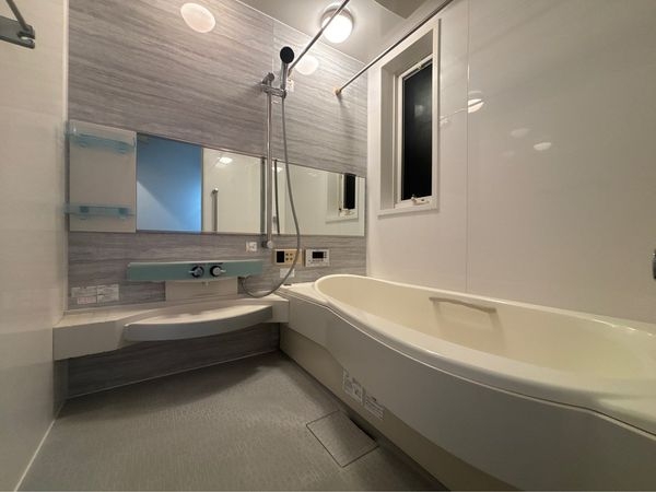 西宮市浜甲子園４丁目　中古一戸建て