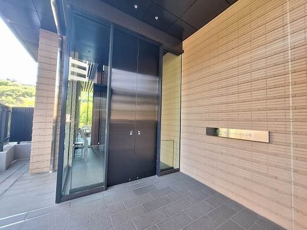 ザ・パークハウス宝塚 中古マンション(エントランス)