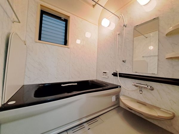 尼崎市西難波町４丁目　中古一戸建て