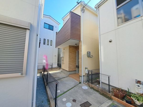 西宮市日野町 中古一戸建て