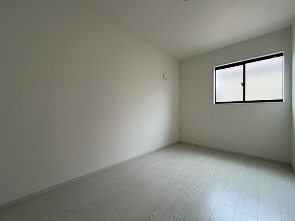 尼崎市塚口町６丁目　新築一戸建て　２期　２号棟
