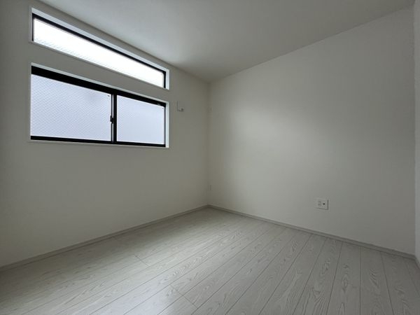 尼崎市塚口町６丁目　新築一戸建て　２期　２号棟