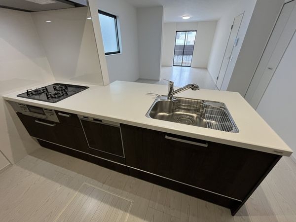 尼崎市塚口町６丁目　新築一戸建て　２期　２号棟