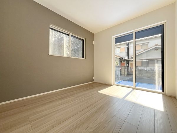 尼崎市東園田町３丁目　新築一戸建て