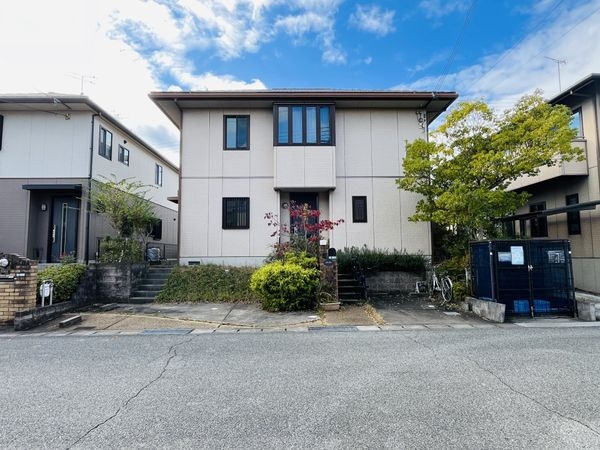 西宮市北六甲台３丁目の中古一戸建て