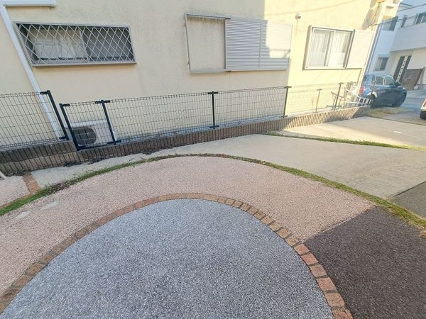 宝塚市宝梅３丁目の中古一戸建て