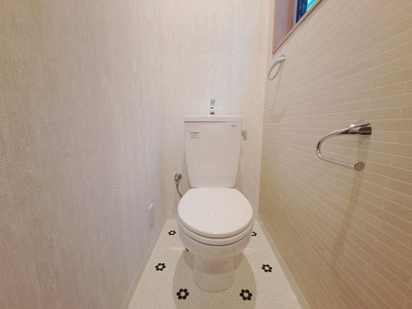 宝塚市宝梅３丁目の中古一戸建て