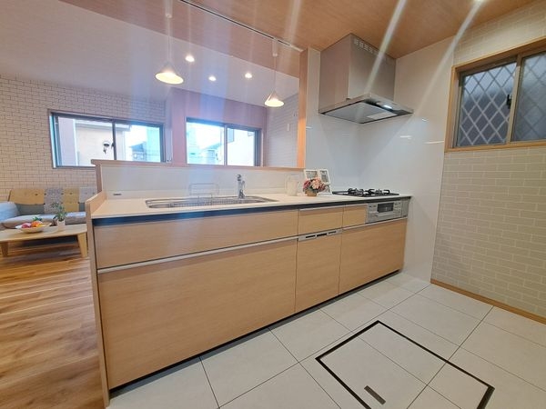 宝塚市宝梅３丁目の中古一戸建て