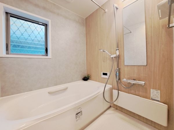 宝塚市宝梅３丁目の中古一戸建て