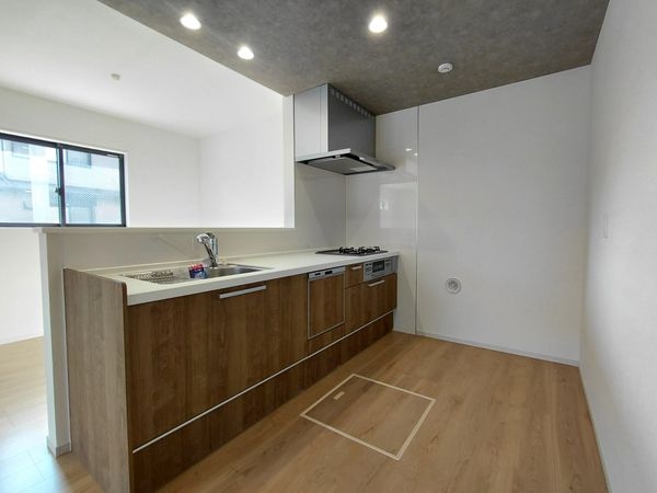 尼崎市武庫町３丁目　新築一戸建て　２期　１号棟