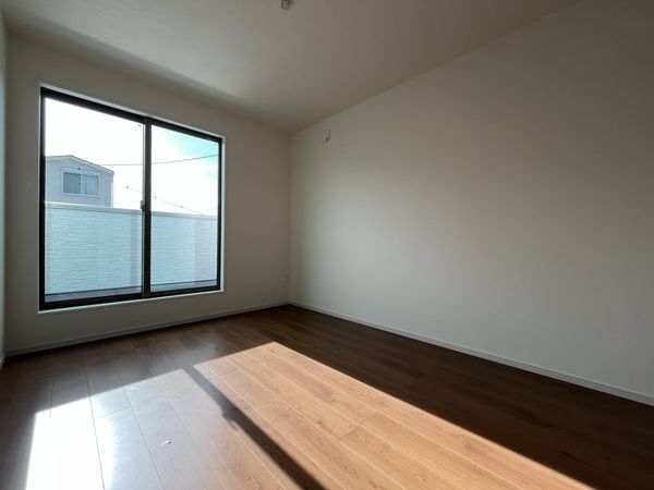 尼崎市食満３丁目　新築一戸建て　２期　全１区画