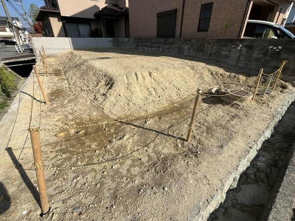 宝塚市光明町　新築一戸建て　1期　全１区画