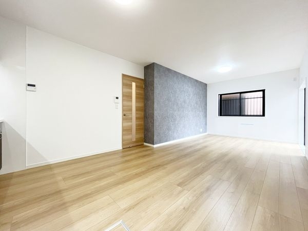 西宮市今津社前町　中古一戸建て