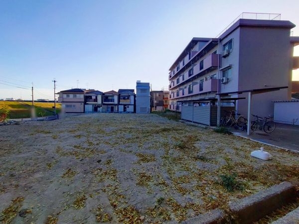 尼崎市東園田町１丁目　新築一戸建て　3期　1号棟