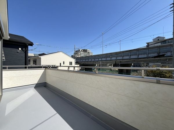 尼崎市常松１丁目　新築一戸建て　３期　１号棟