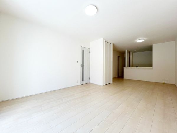 尼崎市常松１丁目　新築一戸建て　３期　１号棟