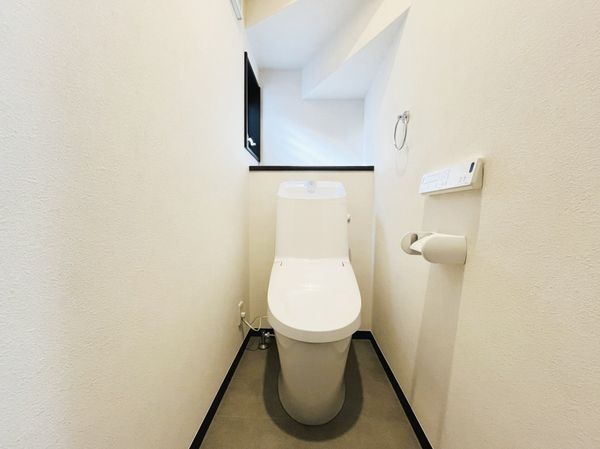 西宮市苦楽園四番町の中古一戸建て