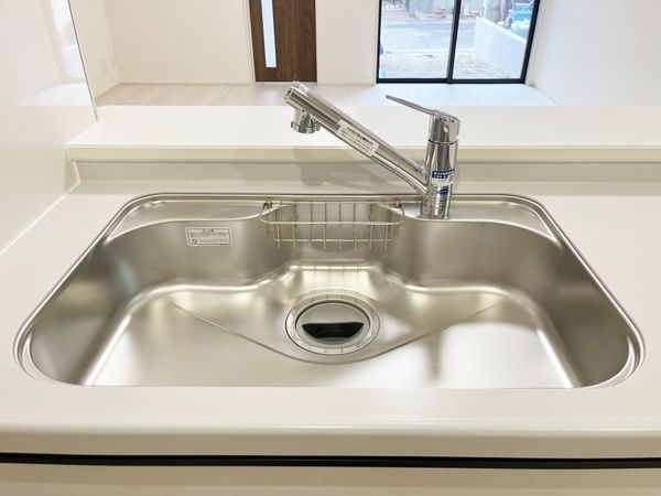 尼崎市食満６丁目　新築一戸建て　３期　全１区画