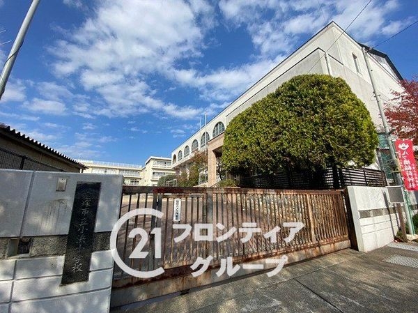 宝塚市小浜４丁目　新築一戸建て　１期　２号棟(宝塚市立小浜小学校)