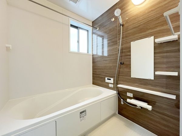 宝塚市小浜４丁目　新築一戸建て　１期　２号棟