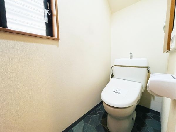 西宮市分銅町の中古一戸建て