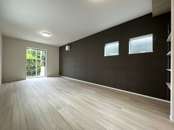 尼崎市塚口町５丁目　新築一戸建て　１期　２号棟