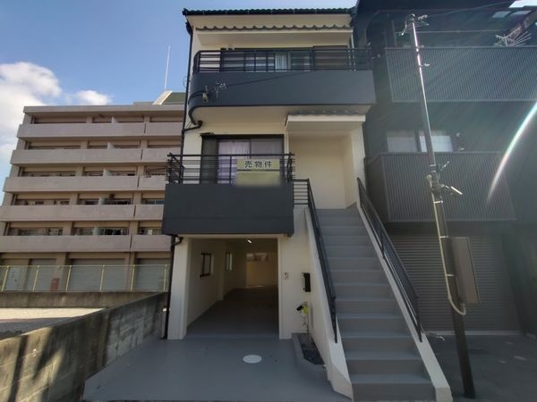 尼崎市東園田町８丁目　中古一戸建て