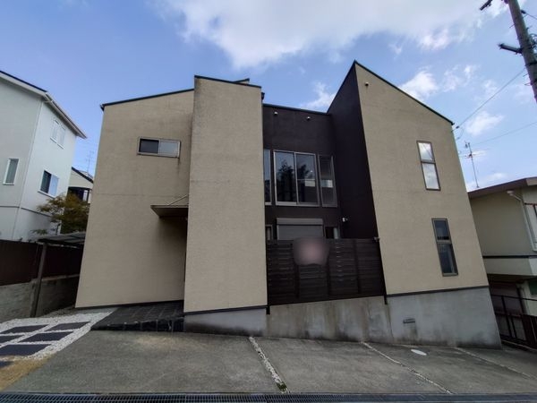 西宮市苦楽園四番町　中古一戸建て