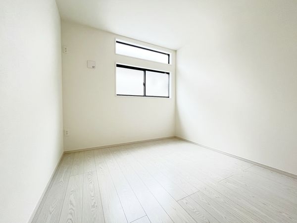 西宮市浜甲子園１丁目　新築一戸建て　１期　３号棟