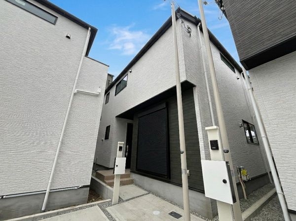 西宮市浜甲子園１丁目　新築一戸建て　１期　３号棟