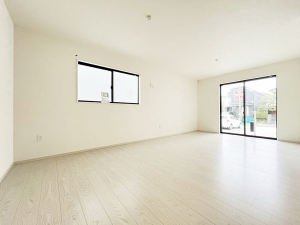 西宮市浜甲子園１丁目　新築一戸建て　１期　３号棟