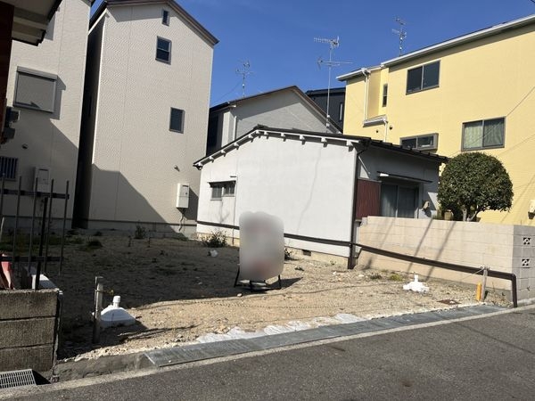 宝塚市美幸町　新築一戸建て　全1区画