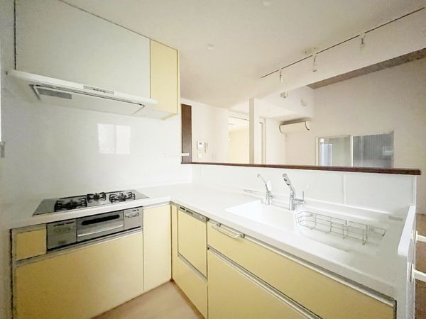 尼崎市瓦宮２丁目　中古一戸建て