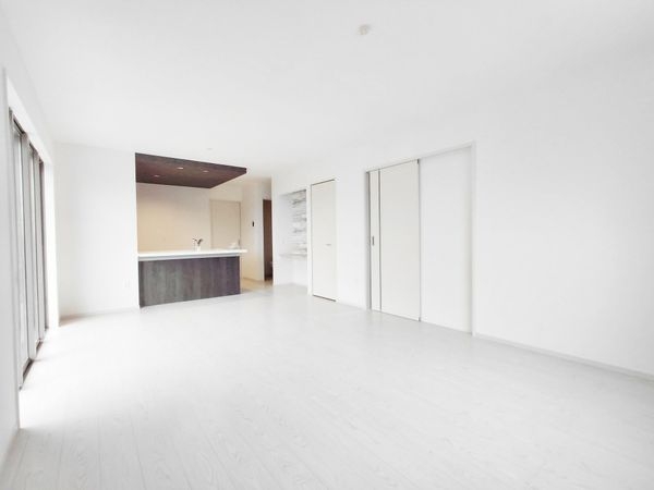 宝塚市花屋敷つつじガ丘　新築一戸建て　１期　１号棟