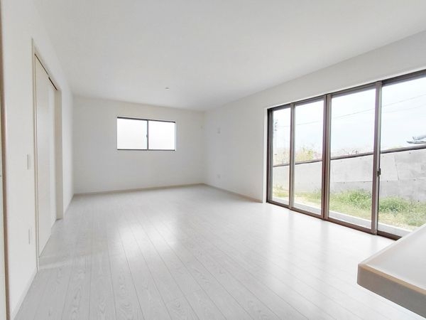 宝塚市花屋敷つつじガ丘　新築一戸建て　１期　１号棟