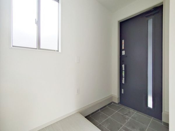 宝塚市花屋敷つつじガ丘　新築一戸建て　１期　2号棟