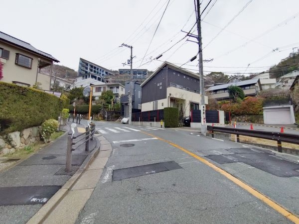 宝塚市花屋敷つつじガ丘　新築一戸建て　１期　2号棟