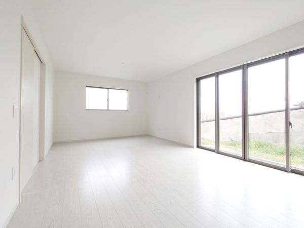 宝塚市花屋敷つつじガ丘　新築一戸建て　１期　2号棟