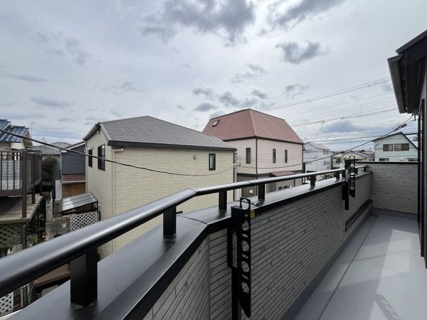 西宮市浜甲子園２丁目　新築一戸建て　１号棟