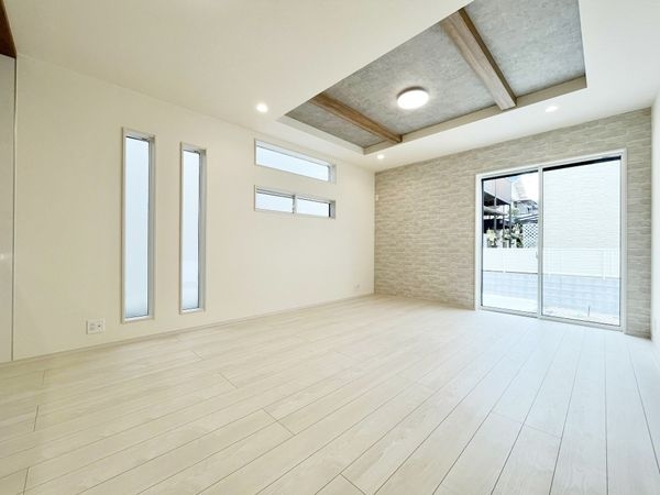 西宮市浜甲子園２丁目　新築一戸建て　１号棟