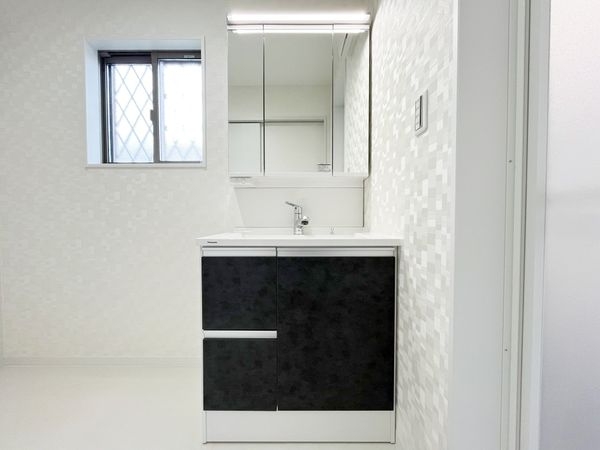 宝塚市山本西１丁目　新築一戸建て