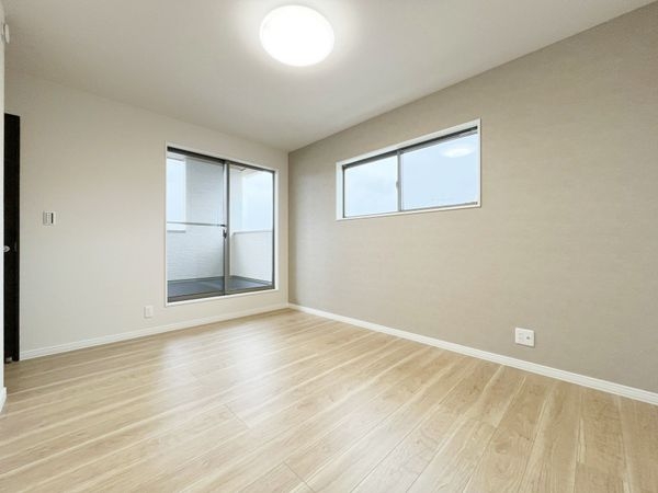 宝塚市山本西１丁目　新築一戸建て