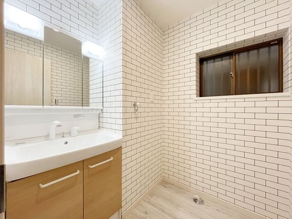 西宮市小松南町２丁目の中古一戸建て