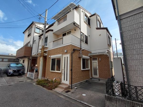 西宮市里中町２丁目の中古一戸建て