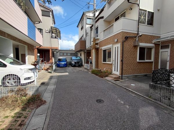西宮市里中町２丁目の中古一戸建て
