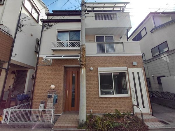 西宮市里中町２丁目の中古一戸建て