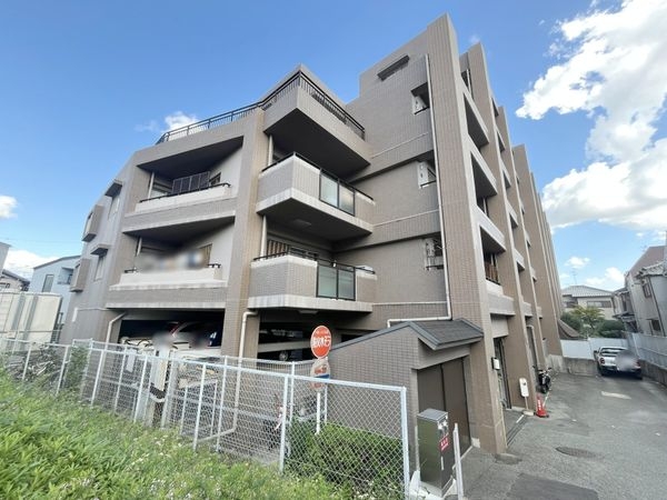 宝塚南雲雀丘ガーデンハウス　中古マンション
