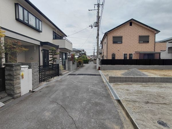 宝塚市南ひばりガ丘３丁目　新築一戸建て　２期　１号棟