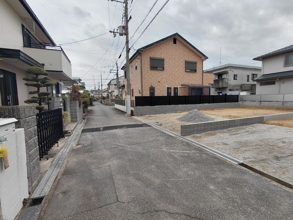 宝塚市南ひばりガ丘３丁目　新築一戸建て　２期　１号棟