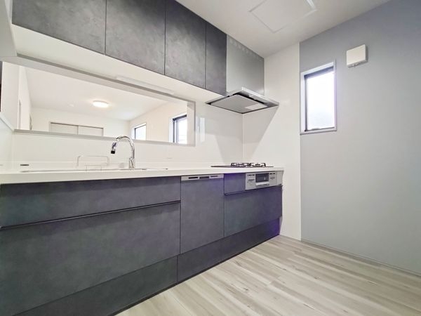 尼崎市武庫川町２丁目　新築一戸建て